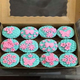 cake decorating