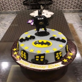 Batman cake prices in Lahore